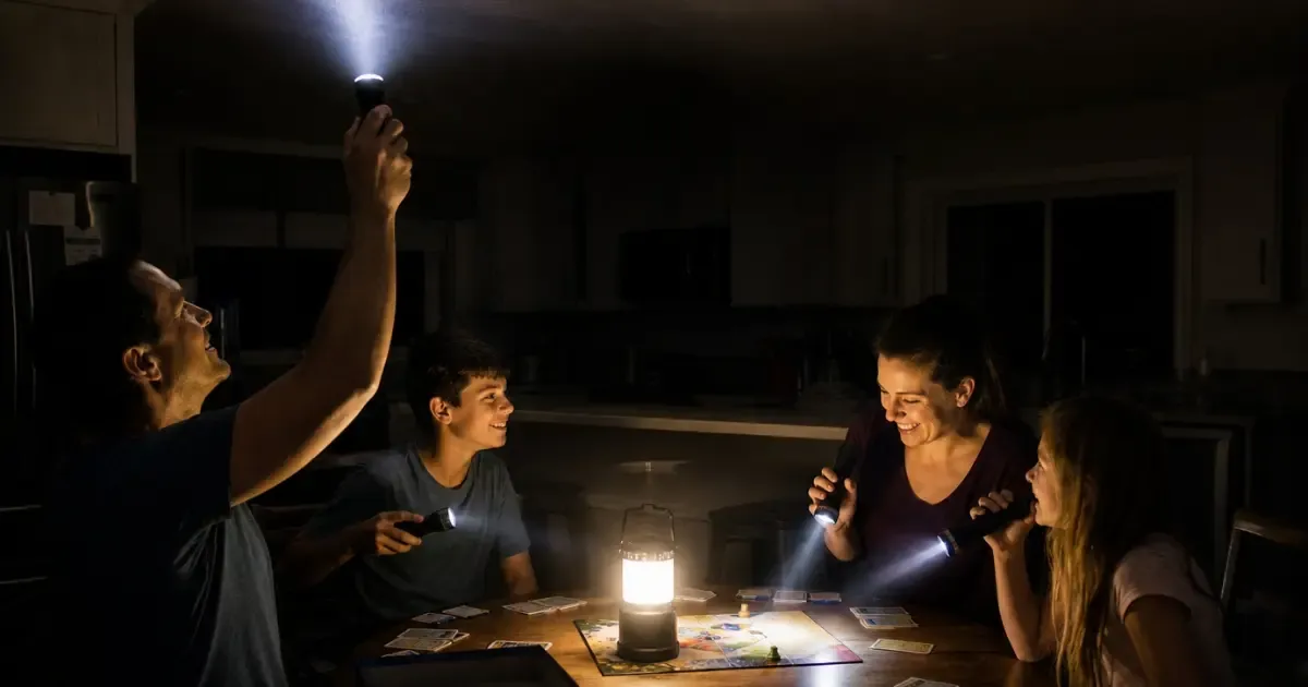 What to Do During a Power Outage: Complete 2026 Guide